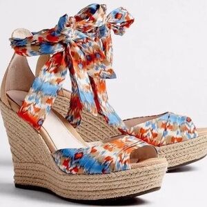 NEW UGG Luciana eapidrille red and blue tie up Wedge Sandals size 6